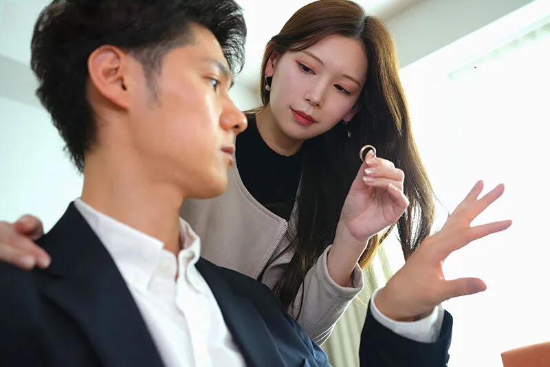 Người vợ đi đi chơi, người chồng ở nhà bị nhỏ em bà xã gạ đụ không trượt phát nào